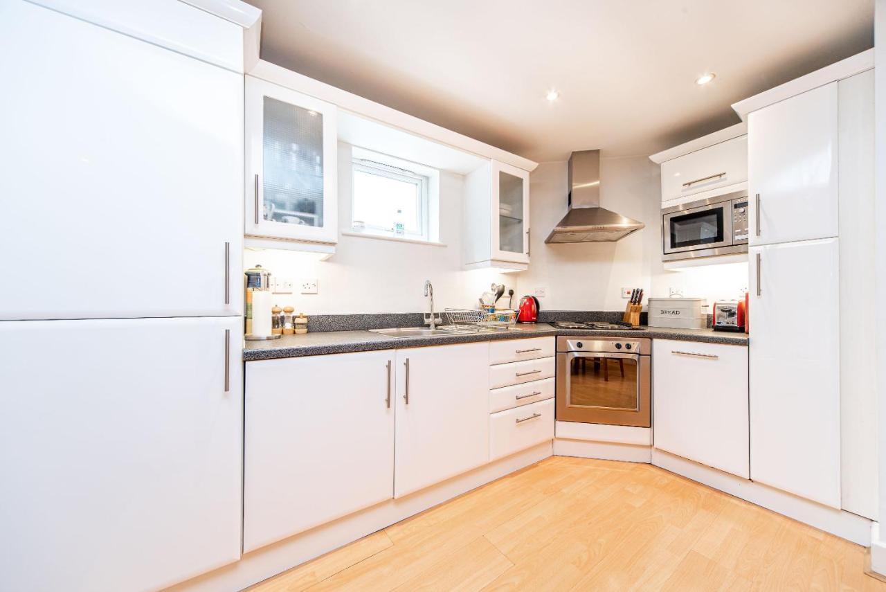Pass The Keys Delightful Apartment Close To River In Se16 ロンドン エクステリア 写真