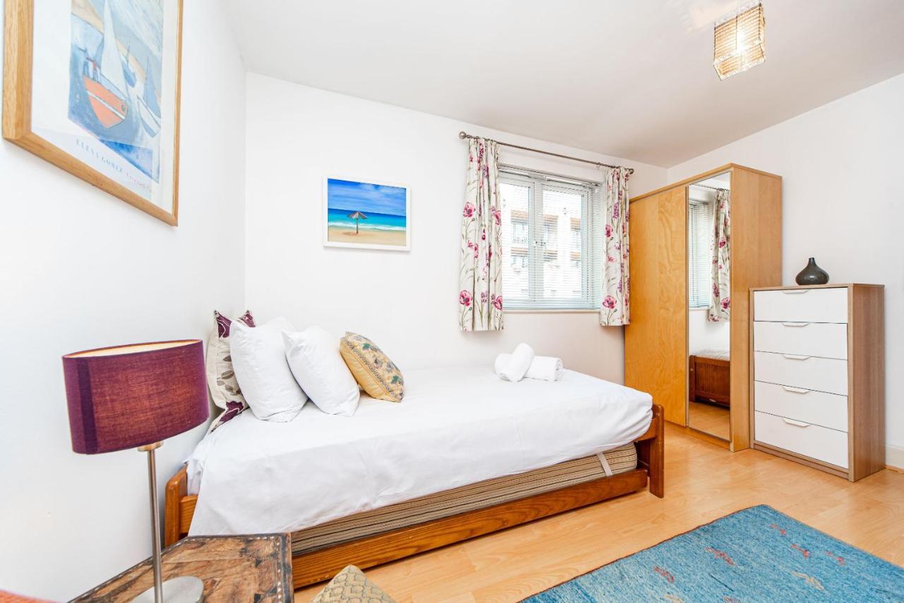 Pass The Keys Delightful Apartment Close To River In Se16 ロンドン エクステリア 写真